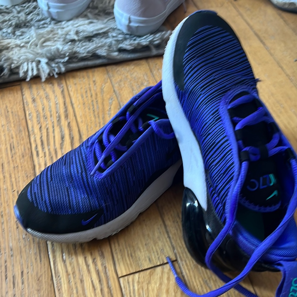 Nike 270 kids